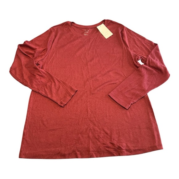 a new day Tops - ❤️3/$15 NWT a new day Long Sleeve Crewneck Top - Red Size 1X